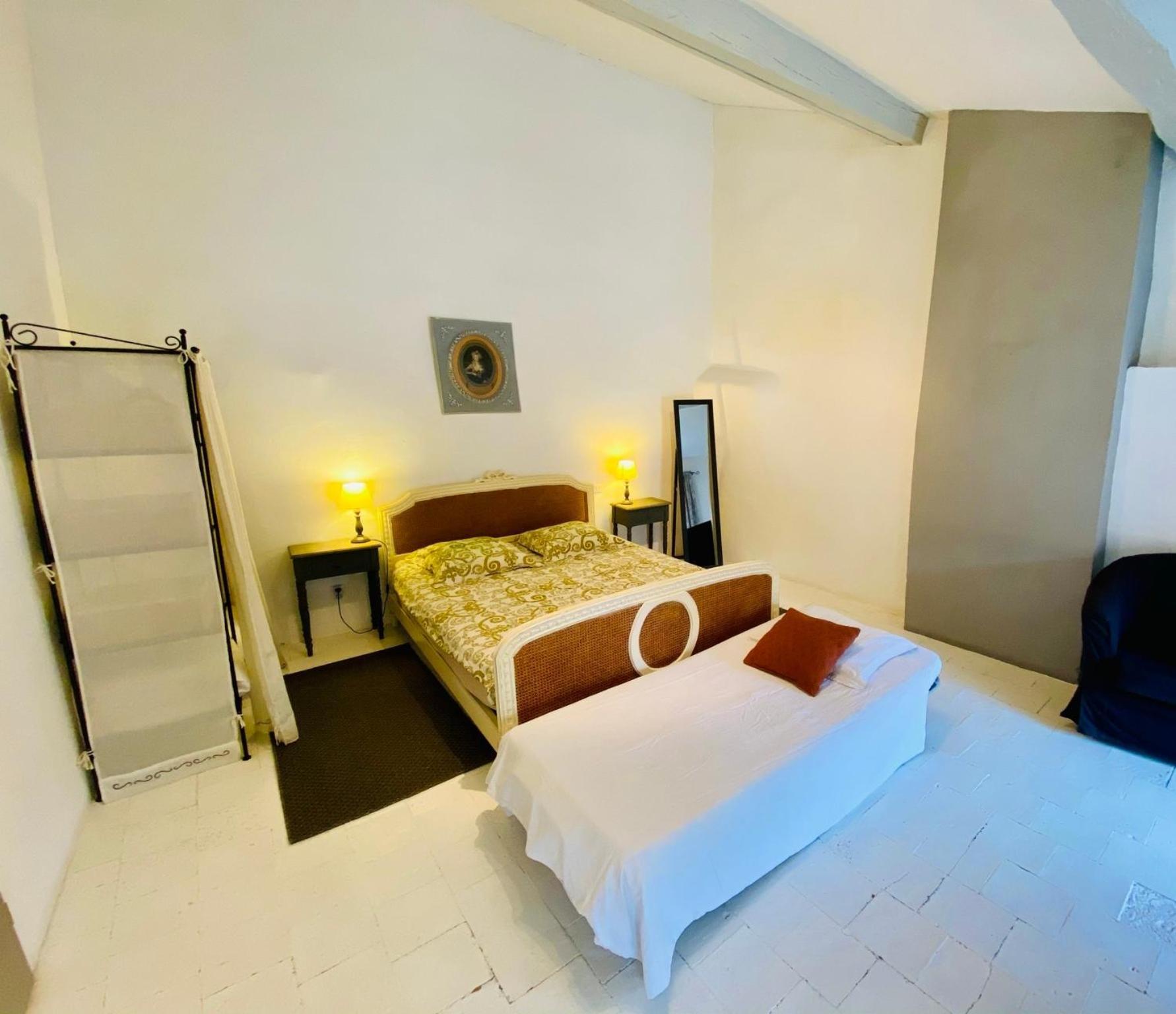Les Chambres De La Villa Eugenie Lézignan-Corbières Εξωτερικό φωτογραφία