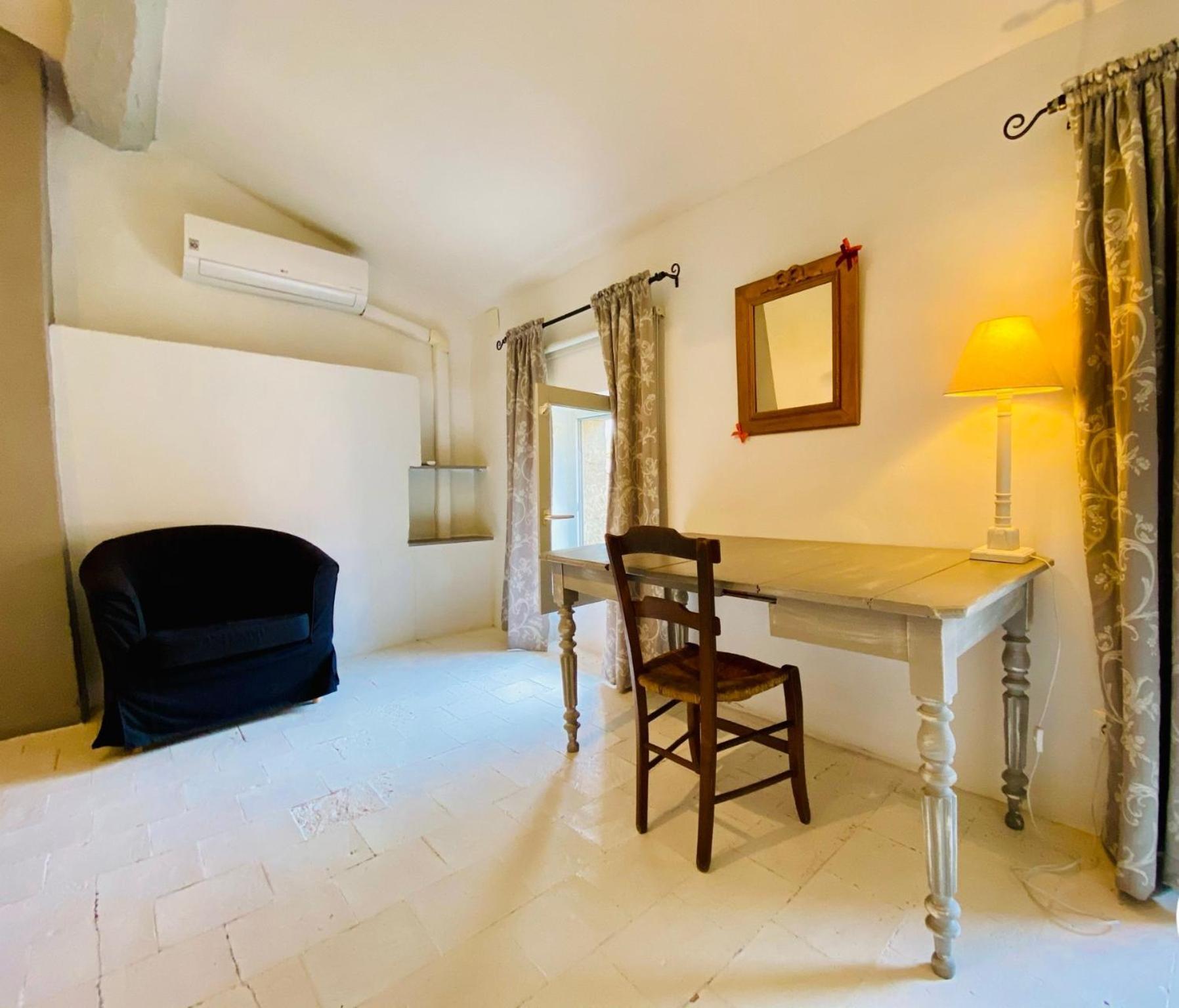 Les Chambres De La Villa Eugenie Lézignan-Corbières Εξωτερικό φωτογραφία